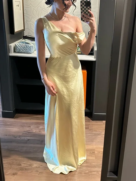 Meshki Elegant One-Shoulder Yellow Evening Gown - Picture 2 of 2